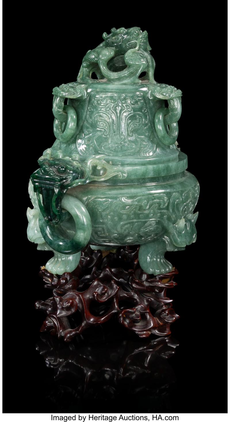 A Chinese Carved Jadeite Tripod Double-Handled Censer with Cover - 图3