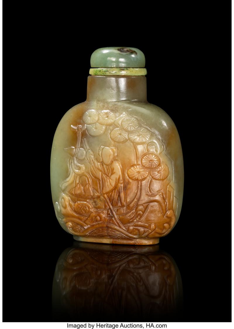 A Chinese Carved Russet Celadon Jade Snuff Bottle - 图2