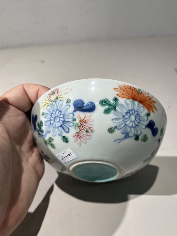 清乾隆 青花加彩花卉纹茶碗一对 - 图9