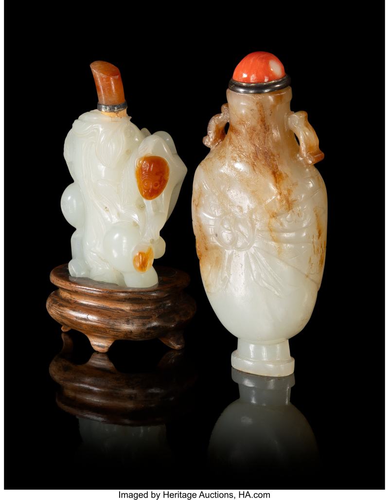 Two Chinese Carved Jade Snuff Bottles - 图2