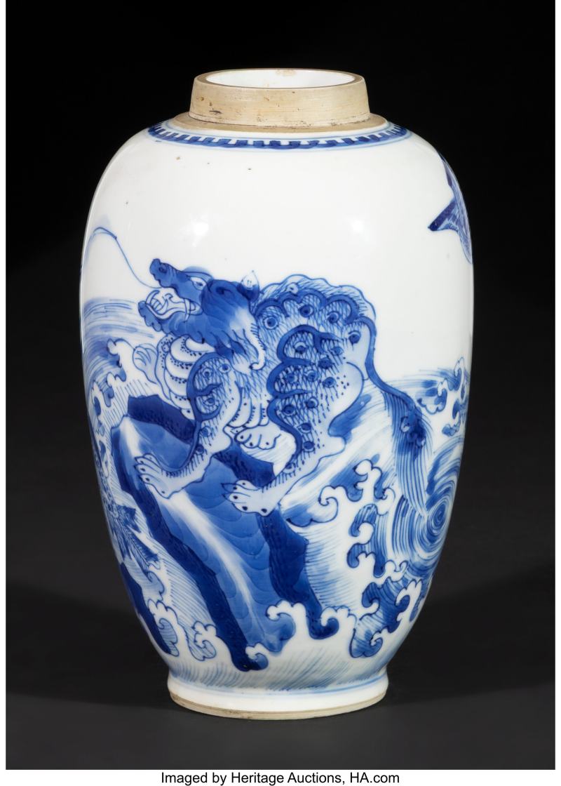 A Chinese Blue and White 'Qilin and Phoenix' Jar - 图3