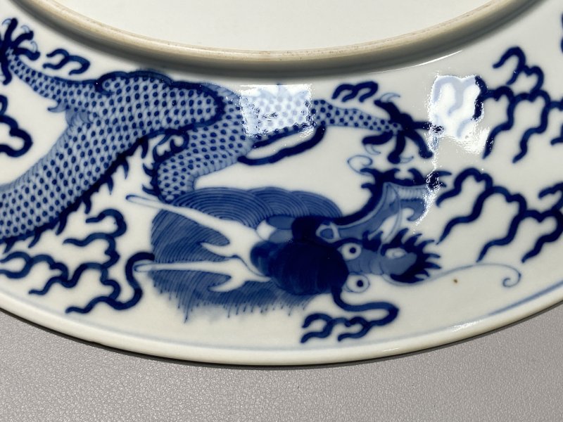 清道光 青花龙纹大盘 - 图20