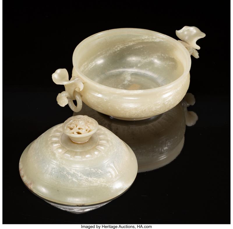 A Chinese Carved Celadon Jade Two-Handled Censer with Cover - 图3