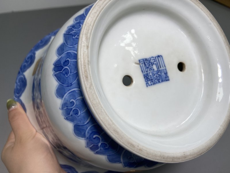 清 青花夔龙纹花盆 - 图18