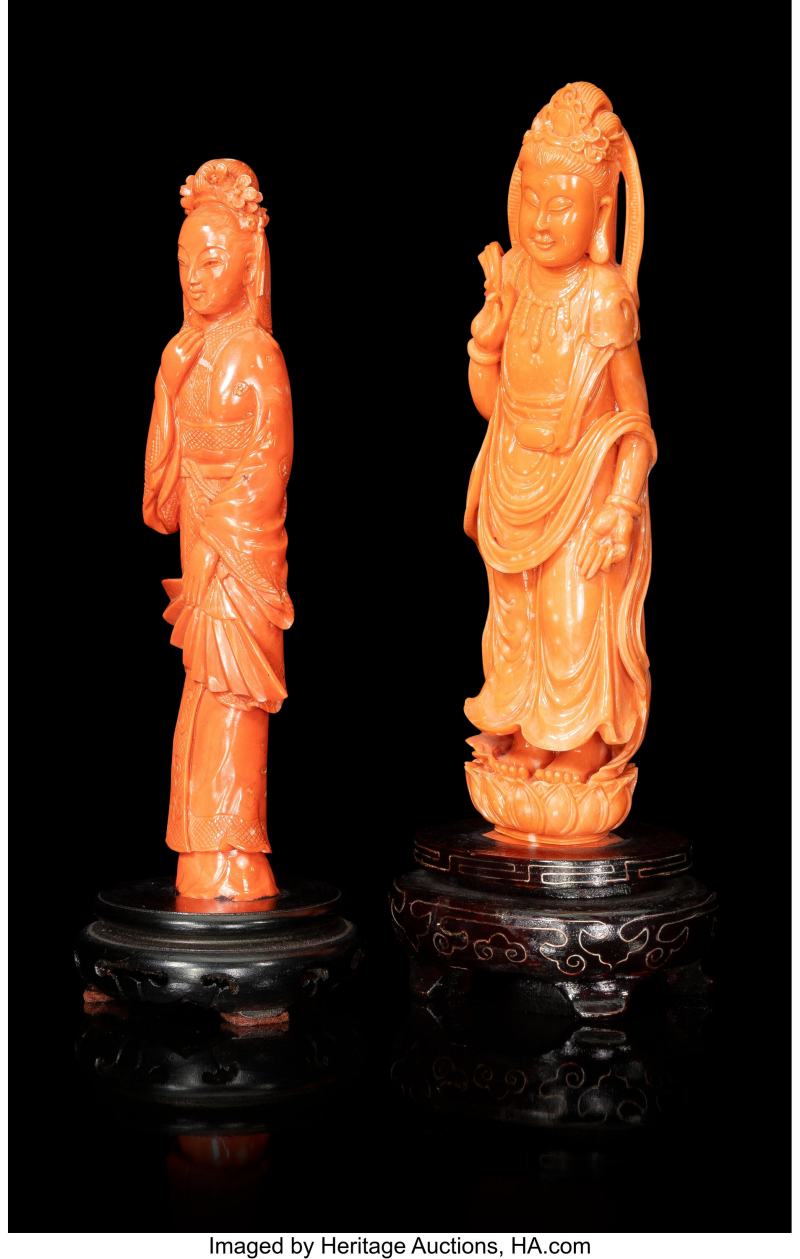 Two Chinese Carved Coral Figures - 图2