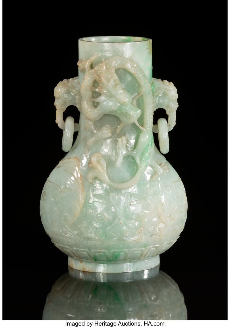 A Chinese Carved Jadeite 'Dragon' Double-Handled Vase - 图4