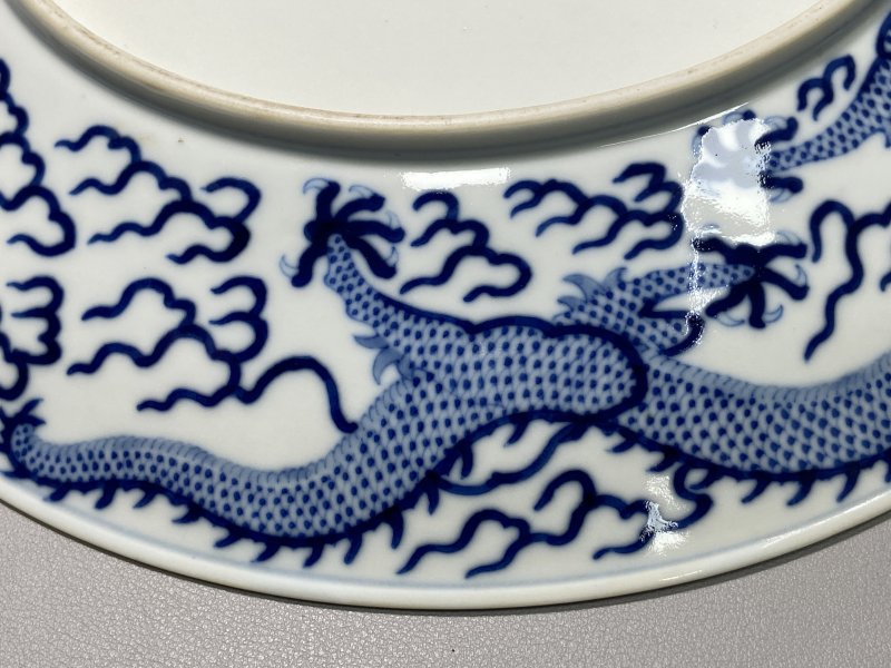 清道光 青花龙纹大盘 - 图24