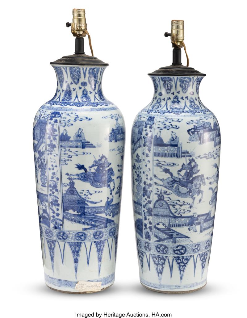 Two Tall Chinese Blue and White Vases - 图2