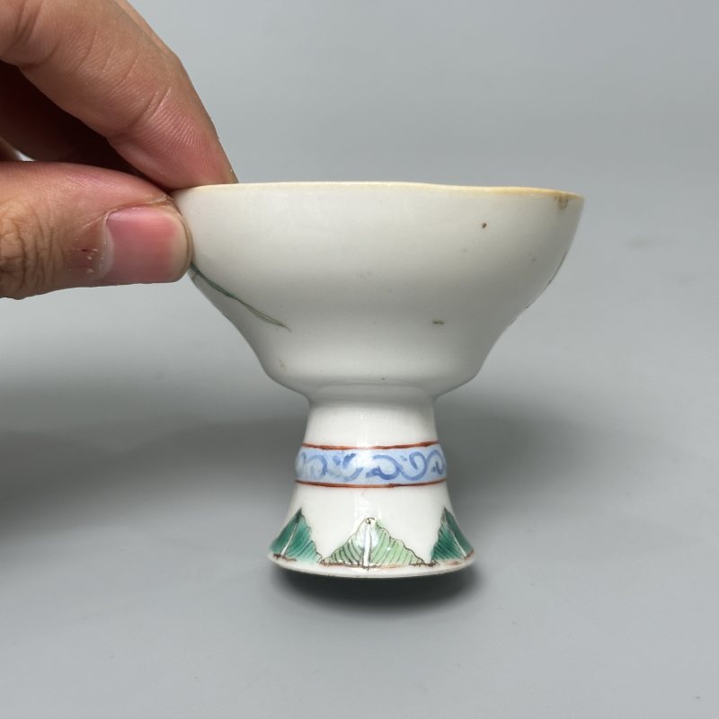 清晚期 粉彩过枝梅花图高足杯 - 图4