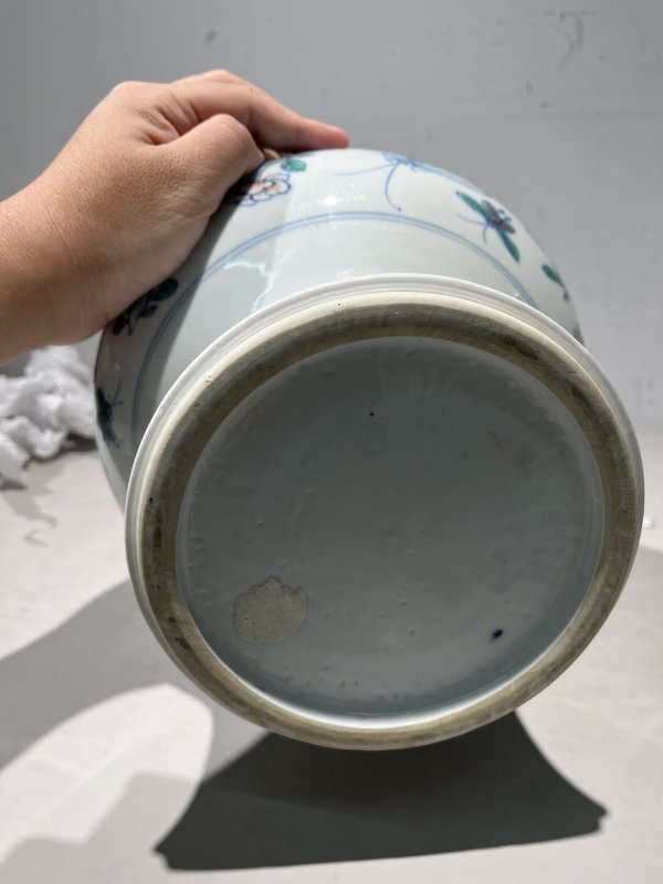 清雍正 斗彩蝴蝶纹琵琶尊 - 图9