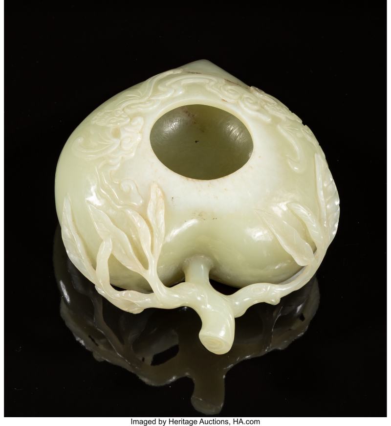 A Chinese Carved Celadon Jade Peach-Form Brush Washer - 图4