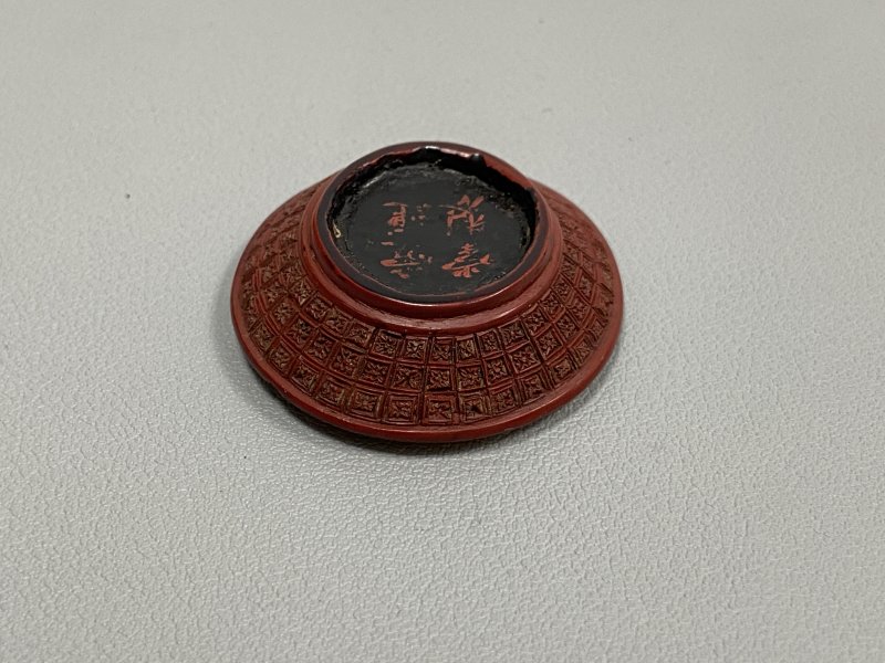 明 剔红麻姑献寿小香盒 - 图7