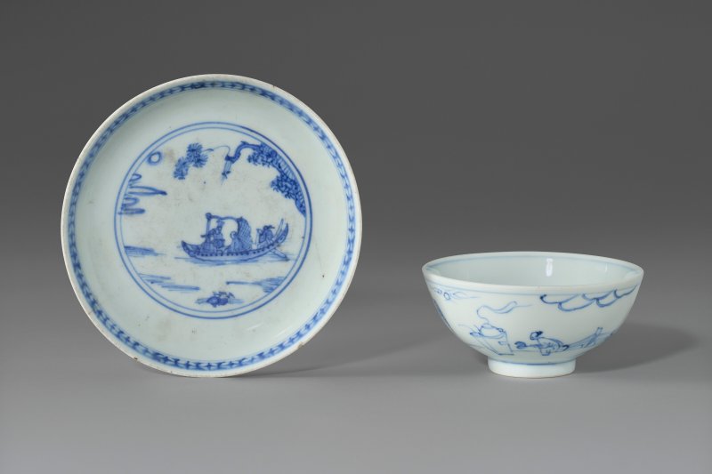 中國 十七/十八世紀 青花盤及盌  CHINA, 17TH-18TH CENTURY