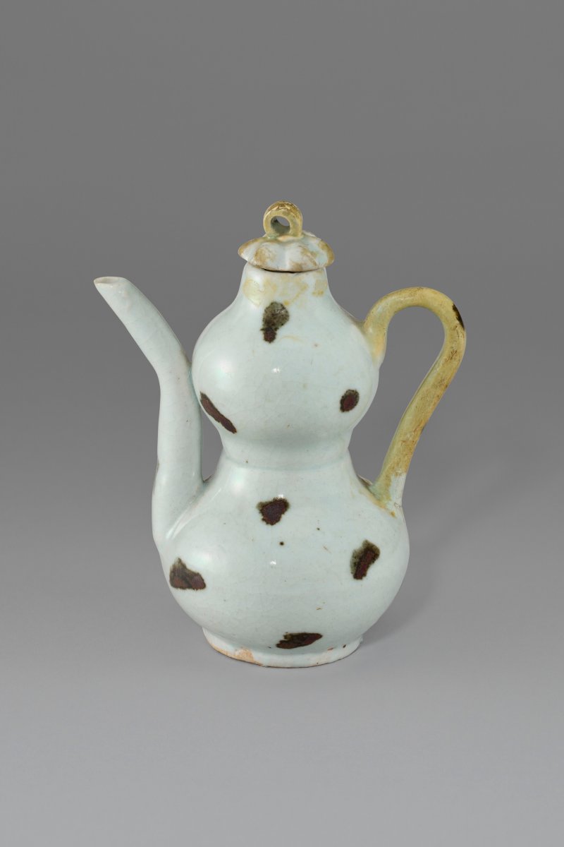 中國 元 青白釉褐斑葫蘆式執壺及蓋  CHINA, YUAN DYNASTY (1279-1368) - 图1
