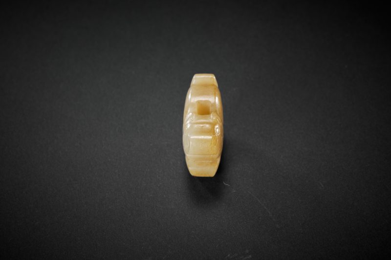 明 青白玉虎形珮 - 图4