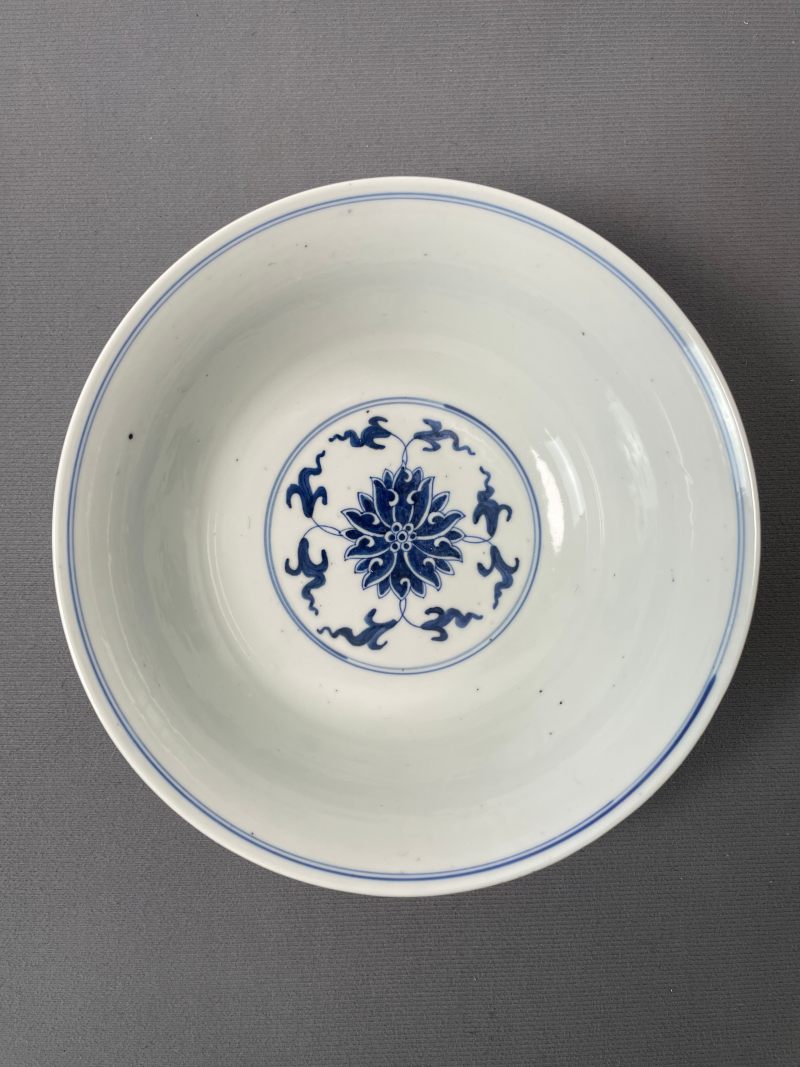 清光绪 青花缠枝莲纹碗 - 图8