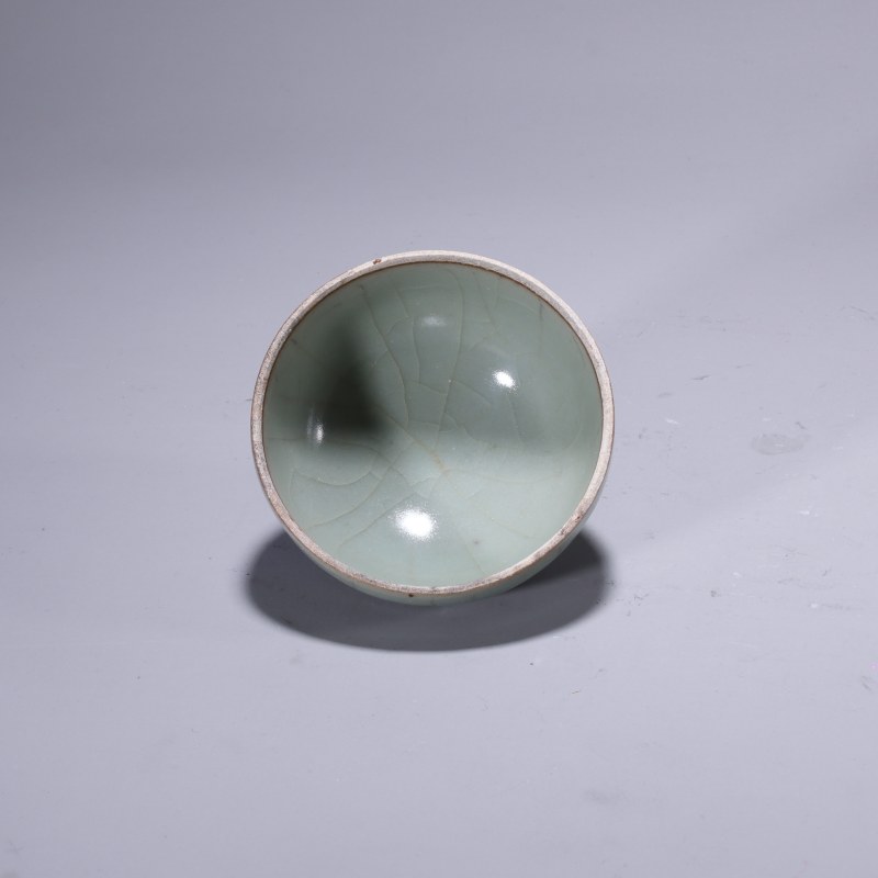 明代 龙泉窑粉青釉芒口杯