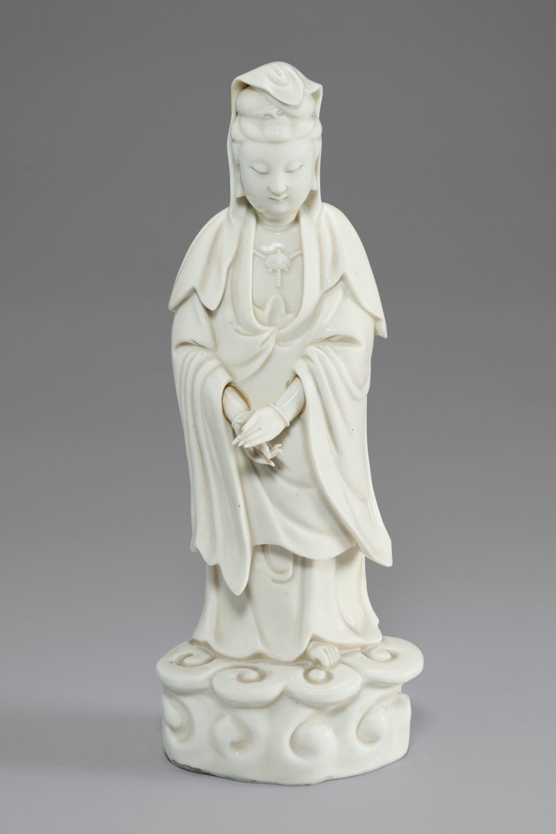 中國 十七世紀 德化白釉觀音立像  CHINA, 17TH CENTURY - 图1
