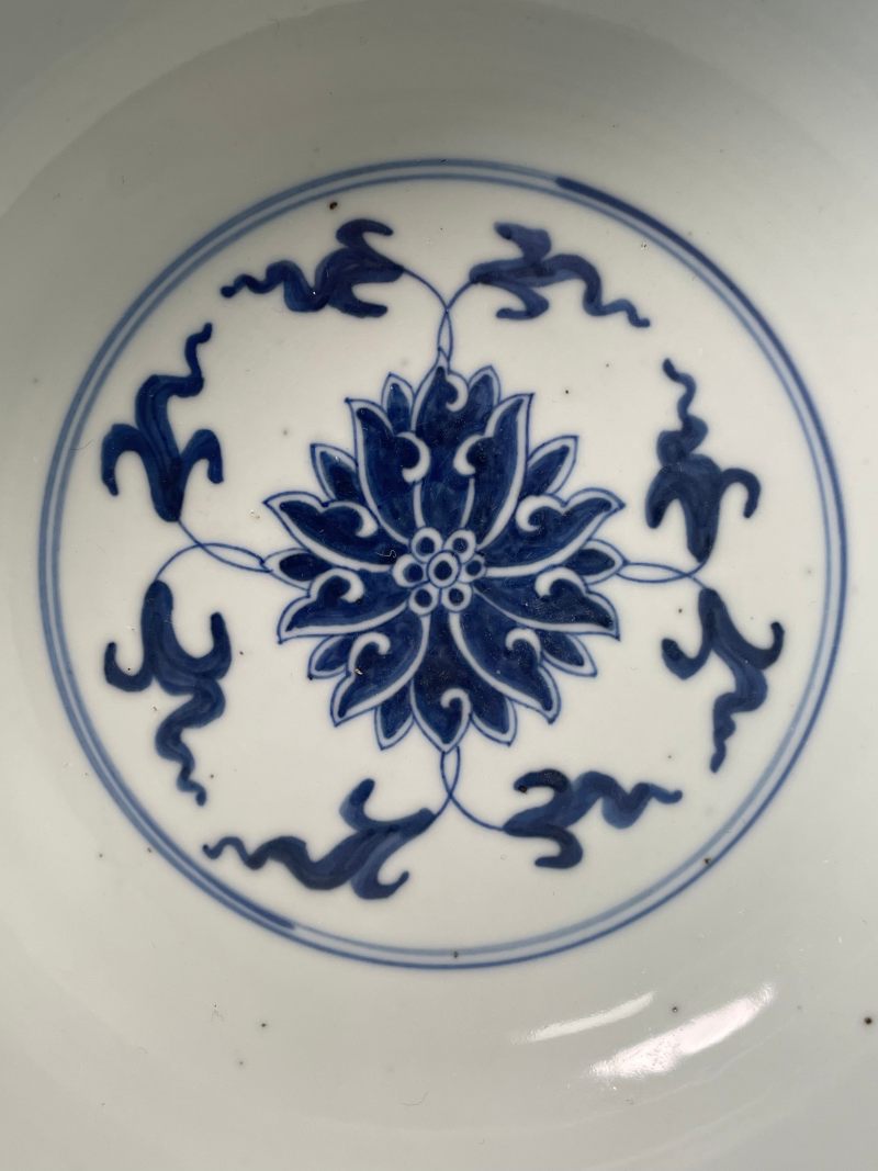 清光绪 青花缠枝莲纹碗 - 图9