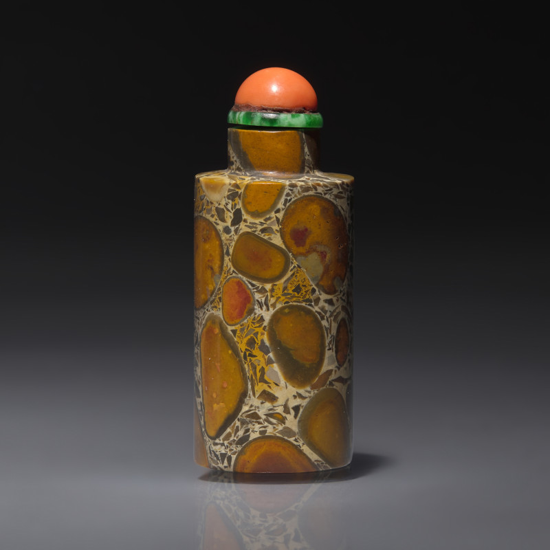 1760-1880年 抱子石素面鼻煙壺 | A Chinese Puddingstone Snuff Bottle, Qing Dynasty, Circa 1760-1880 - 图1