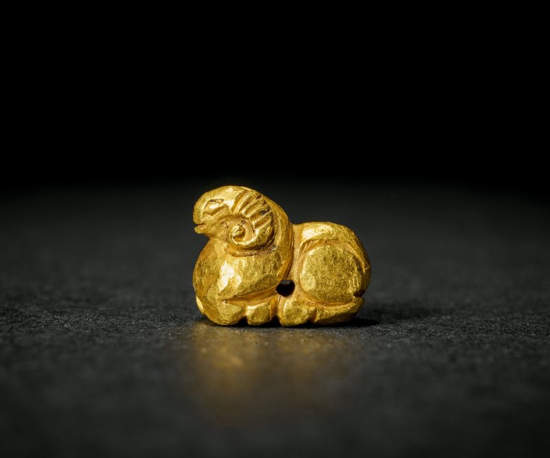明 金质羊形摆件