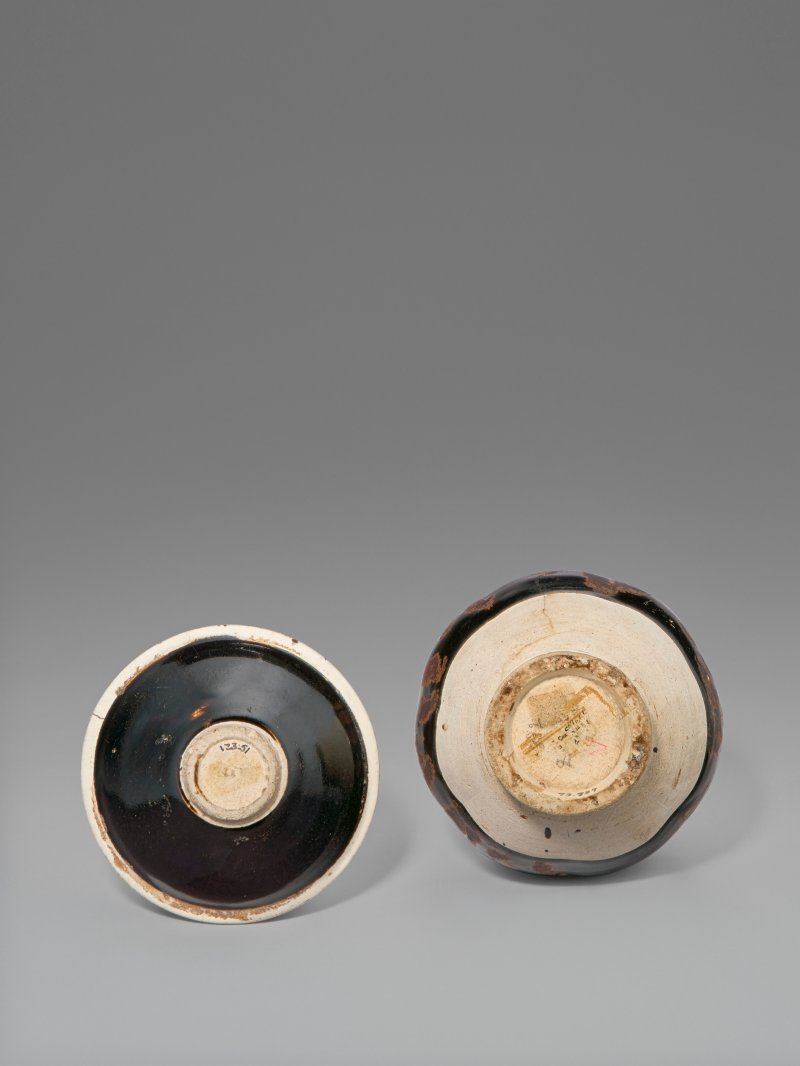 中國 宋/金 黑釉褐斑罐及黑釉白口盞  CHINA, SONG-JIN DYNASTY (960-1234) - 图3