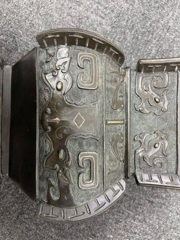 清 错金银兽面纹出戟方尊一对 - 图19