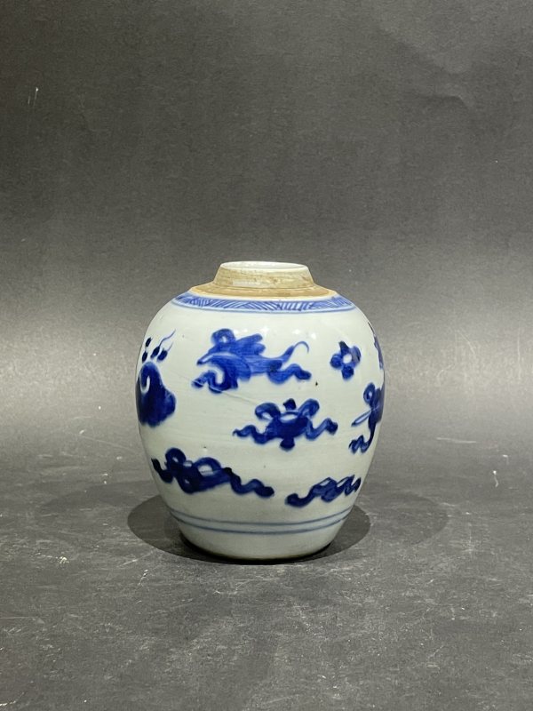 清康熙 青花博古图罐 - 图2