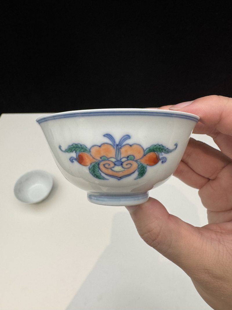 清雍正 斗彩如意多寿纹杯 （一对） - 图4