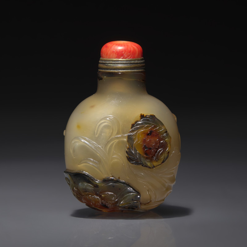 1750–1860年 瑪瑙巧雕歲歲和諧圖鼻煙壺 | A Chinese Carved Agate Snuff Bottle, Qing Dynasty, Circa 1750-1860