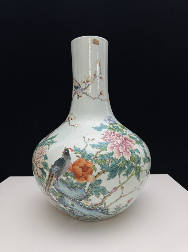 清光绪 粉彩花鸟纹天球瓶 - 图4