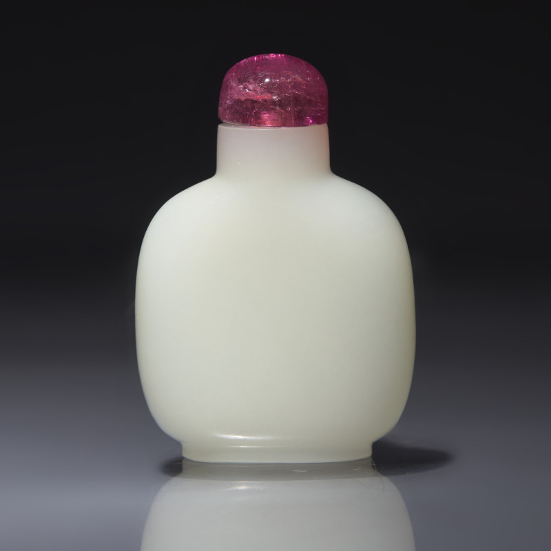 1780-1850年 白玉素面鼻煙壺 | A Fine Chinese White Jade Snuff Bottle, Qing Dynasty, Circa 1780-1850 - 图1