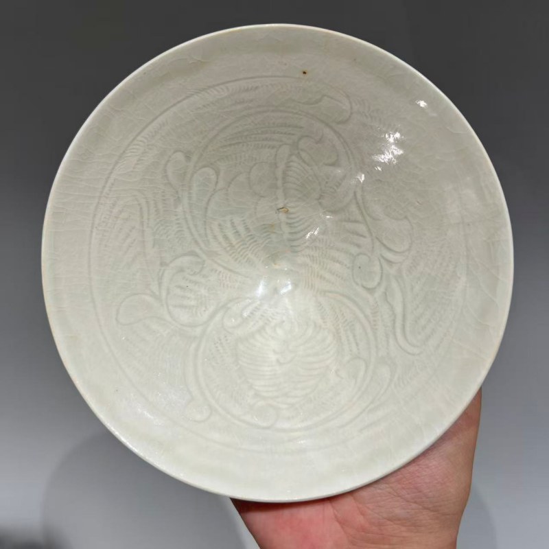明代 青白釉针挑工斗笠盏 - 图4