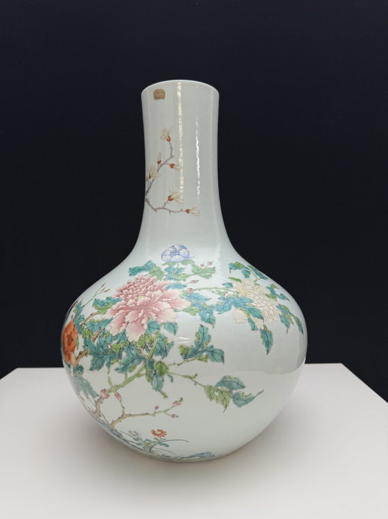 清光绪 粉彩花鸟纹天球瓶 - 图5