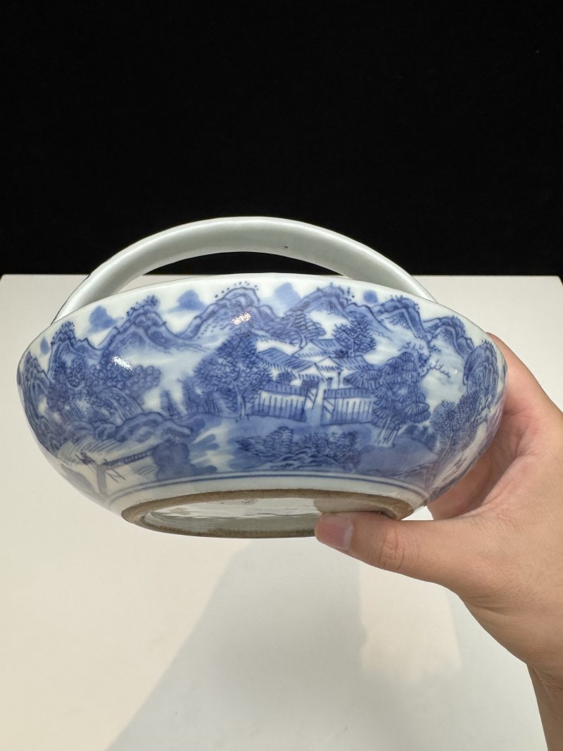 清嘉庆 青花「山水人物」图提梁洗 - 图11