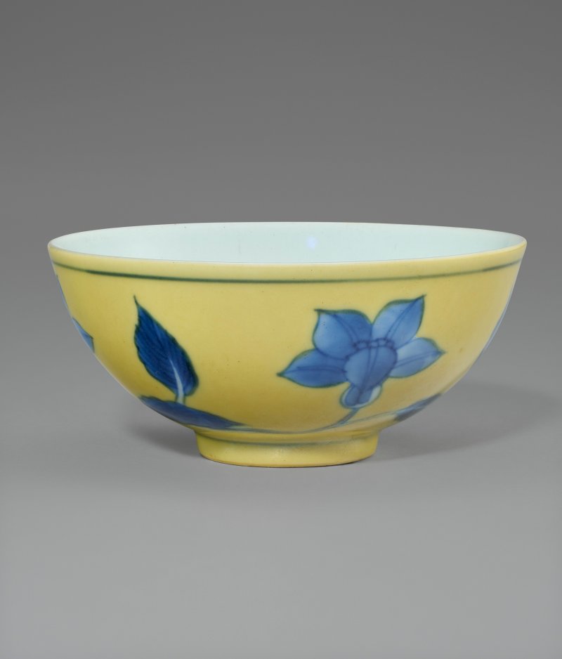 中國 清康熙 黃地錦葵紋盌  CHINA, KANGXI PERIOD (1662-1722) - 图3