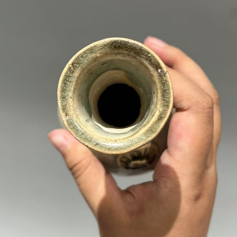 明代 青白釉三足瓶一对 - 图7