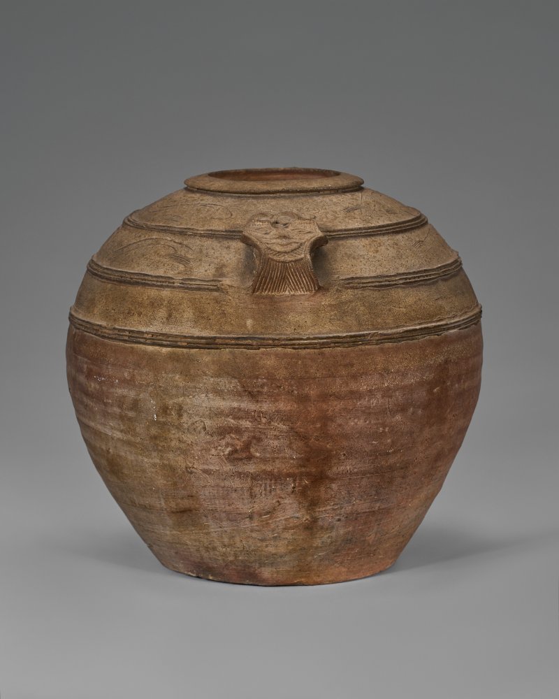 中國 西漢 公元前二至一世紀 灰釉原始瓷雙繫罐  CHINA, WESTERN HAN DYNASTY, 2ND-1ST CENTURY BC - 图3