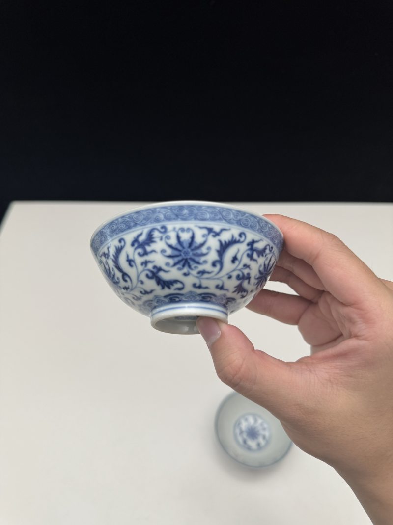 清道光 青花缠莲纹碗一对 - 图5