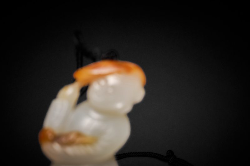 明 白玉巧雕童子报喜珮 - 图9