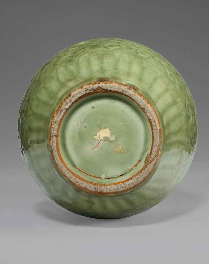 中國 明 龍泉窯青釉刻花紋瓶  CHINA, MING DYNASTY (1368-1644) - 图3