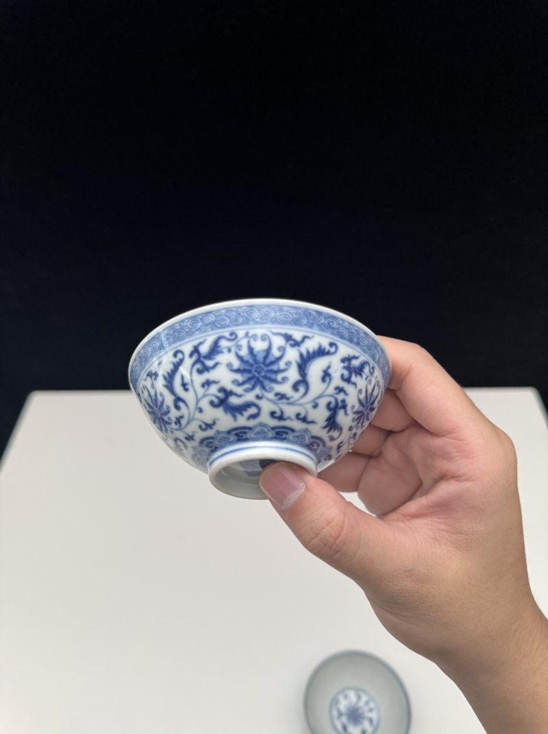 清道光 青花缠莲纹碗一对 - 图6