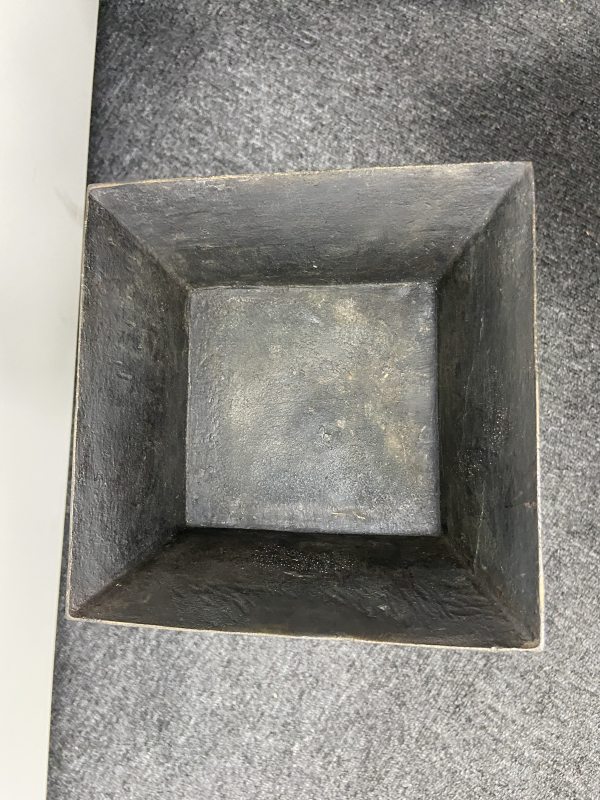 清 错金银兽面纹出戟方尊一对 - 图23