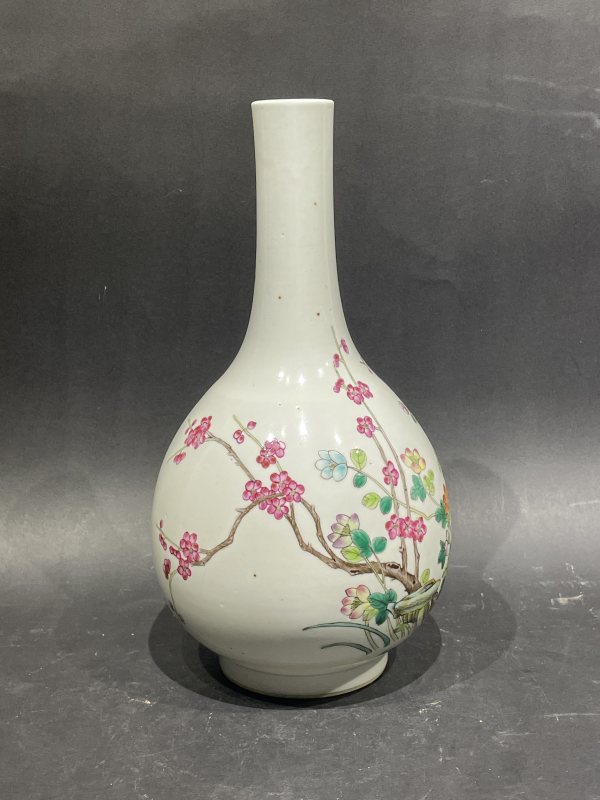 粉彩花卉纹胆瓶 - 图2