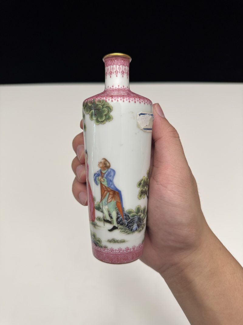 民国 珐琅彩西洋人物图瓶 - 图5