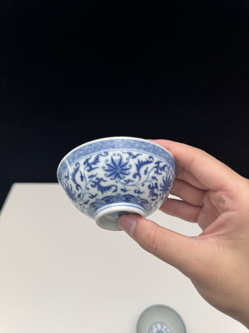 清道光 青花缠莲纹碗一对 - 图7