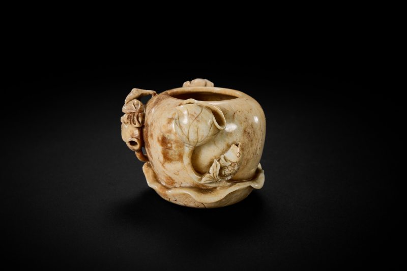 清 玉莲花水盂 - 图4