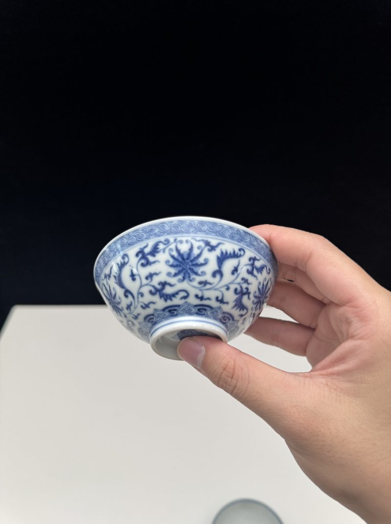 清道光 青花缠莲纹碗一对 - 图8