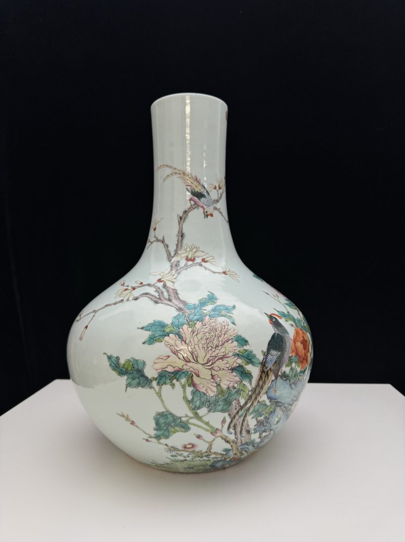 清光绪 粉彩花鸟纹天球瓶 - 图10