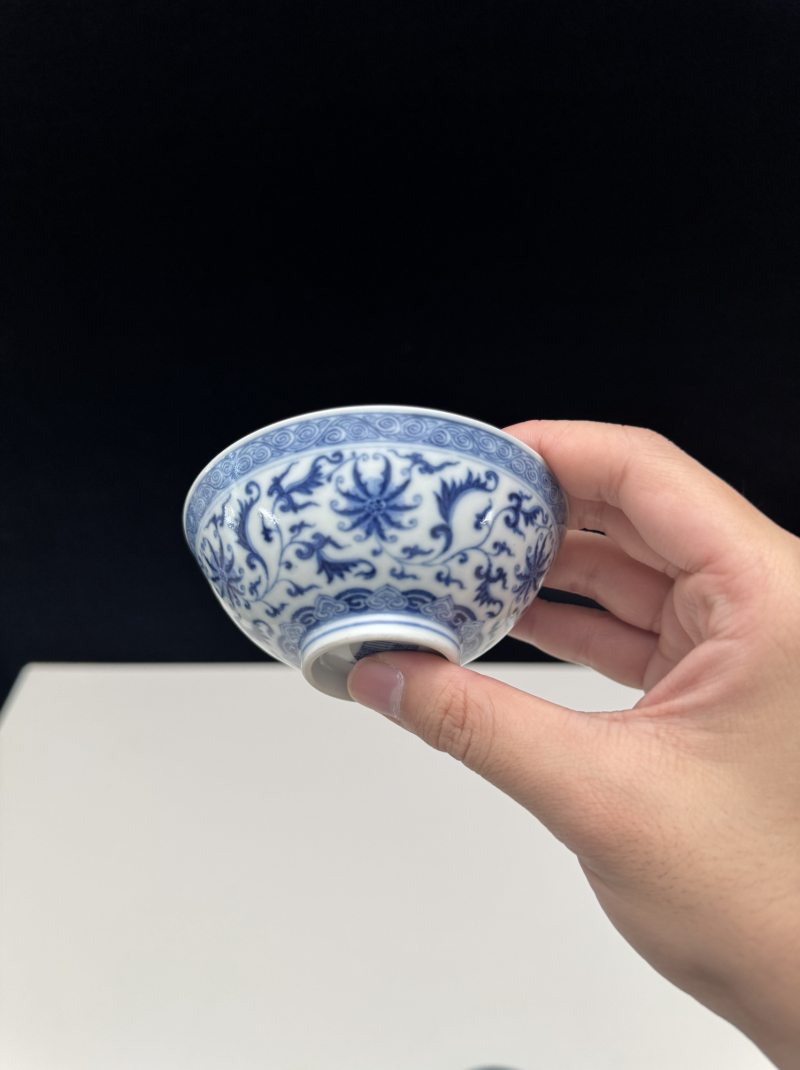 清道光 青花缠莲纹碗一对 - 图9